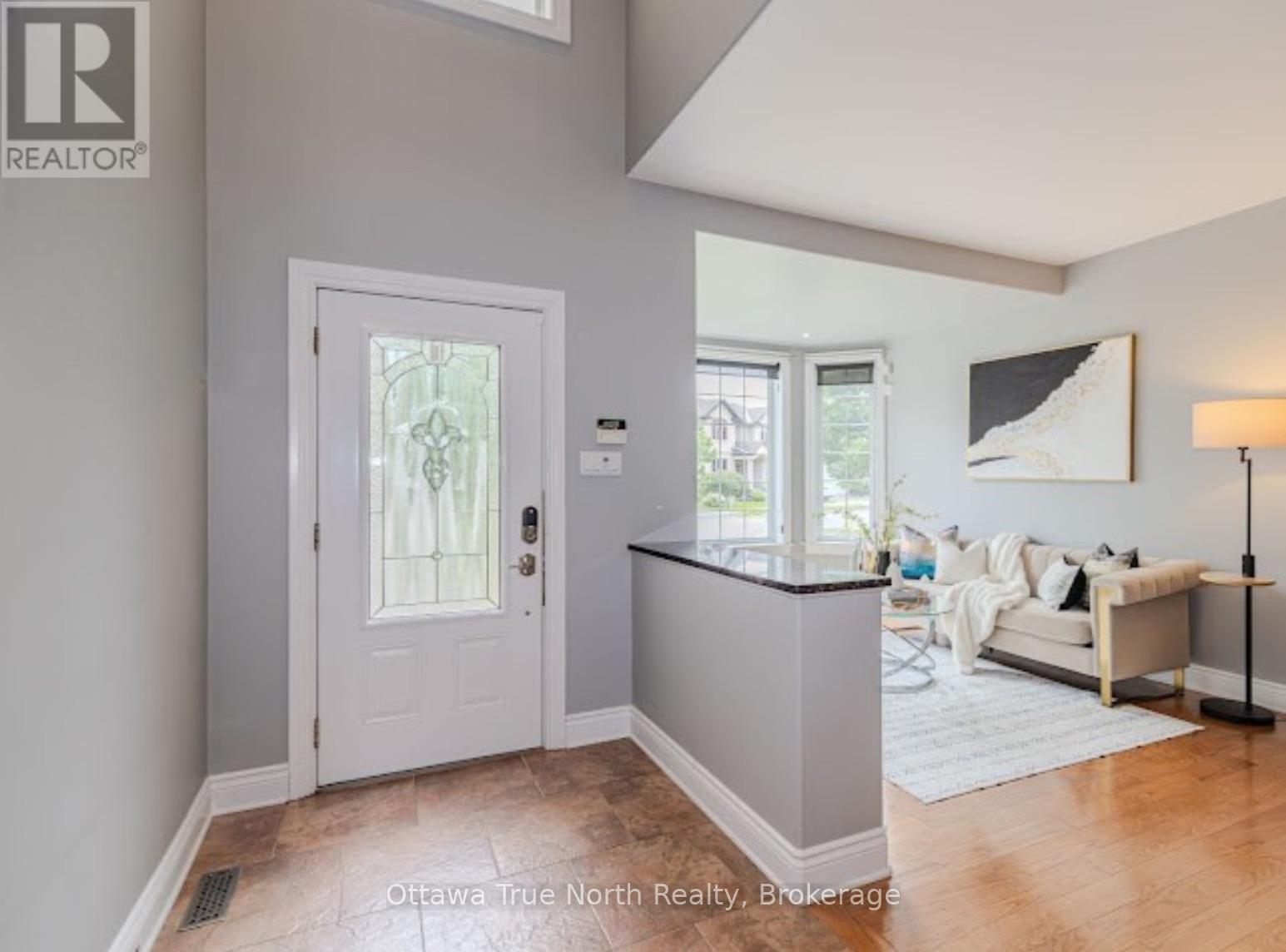 507 Kochar Drive, Ottawa, Ontario  K2C 4G9 - Photo 3 - X13452886