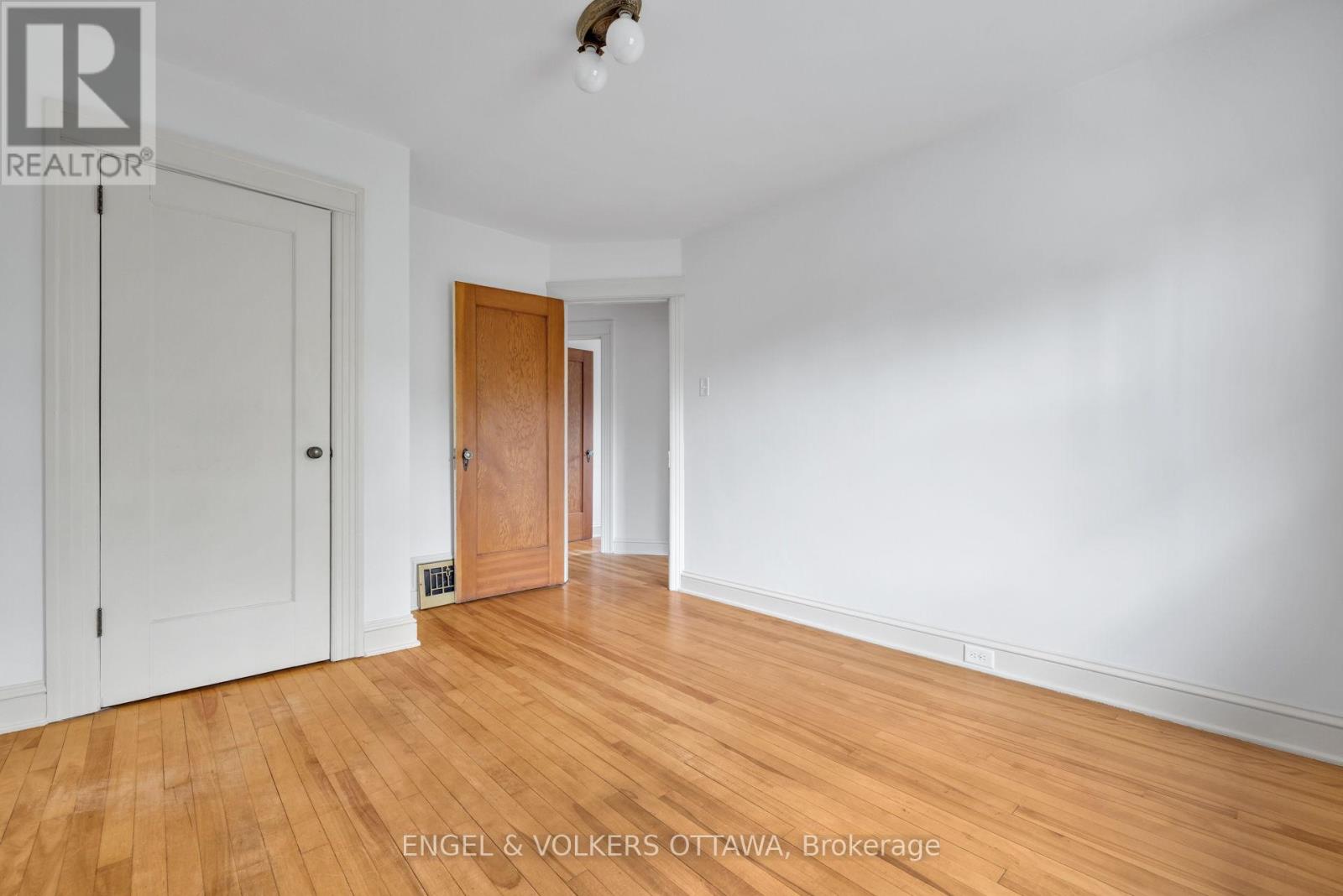 54 Glendale Avenue, Ottawa, Ontario  K1S 1W4 - Photo 34 - X13452900