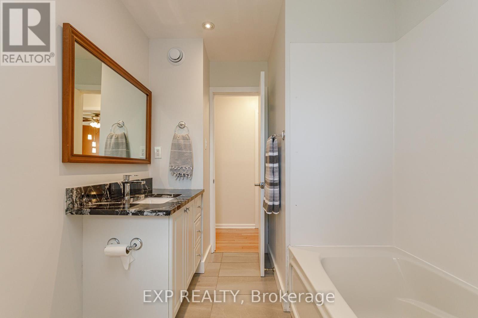 1642 Valmarie Avenue, Ottawa, Ontario  K2C 1W1 - Photo 19 - X13452902