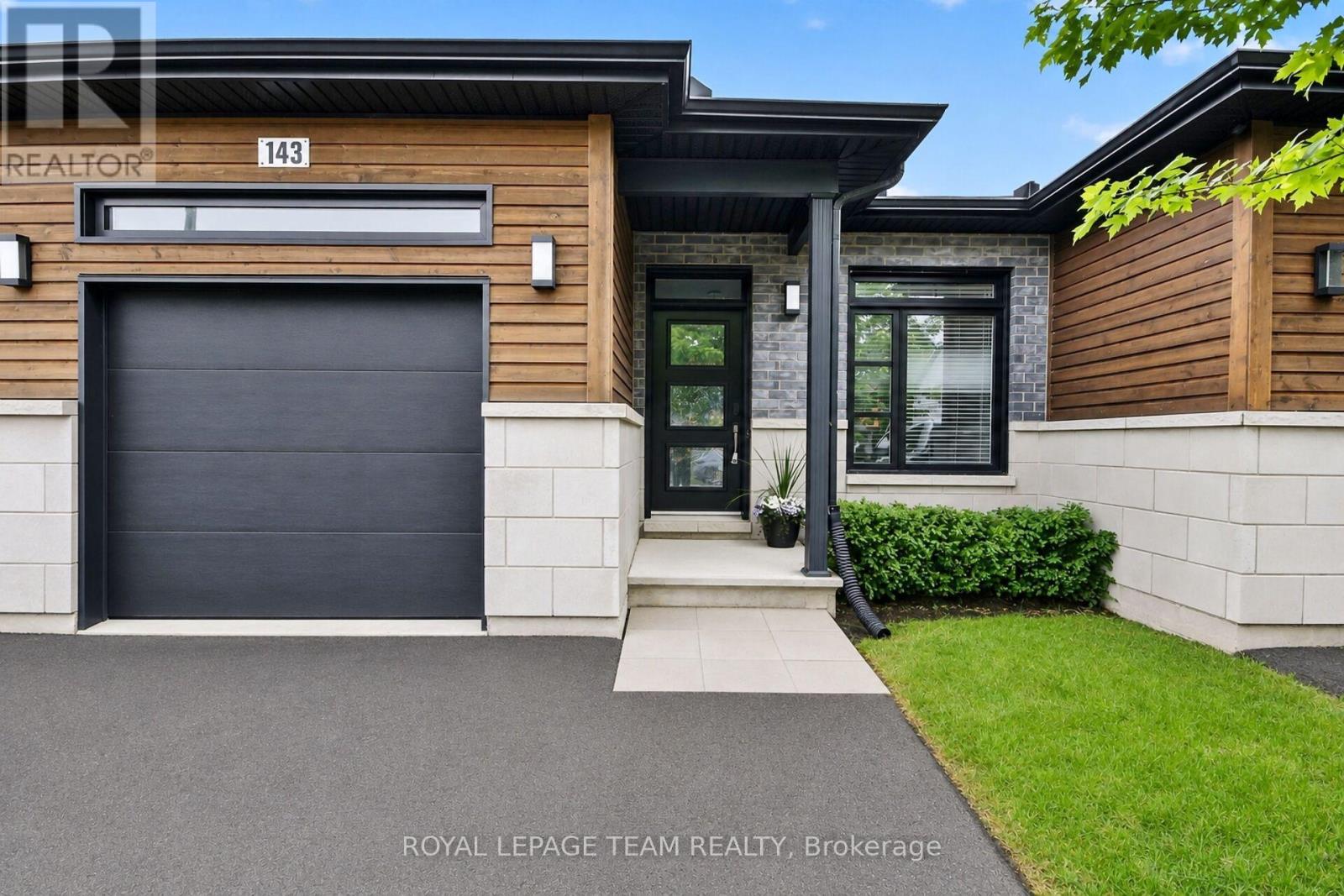143 St Malo Place, Russell, Ontario  K0A 1W0 - Photo 2 - X13452970