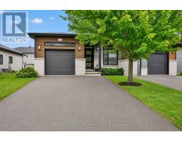 143 ST MALO PLACE, Russell, Ontario