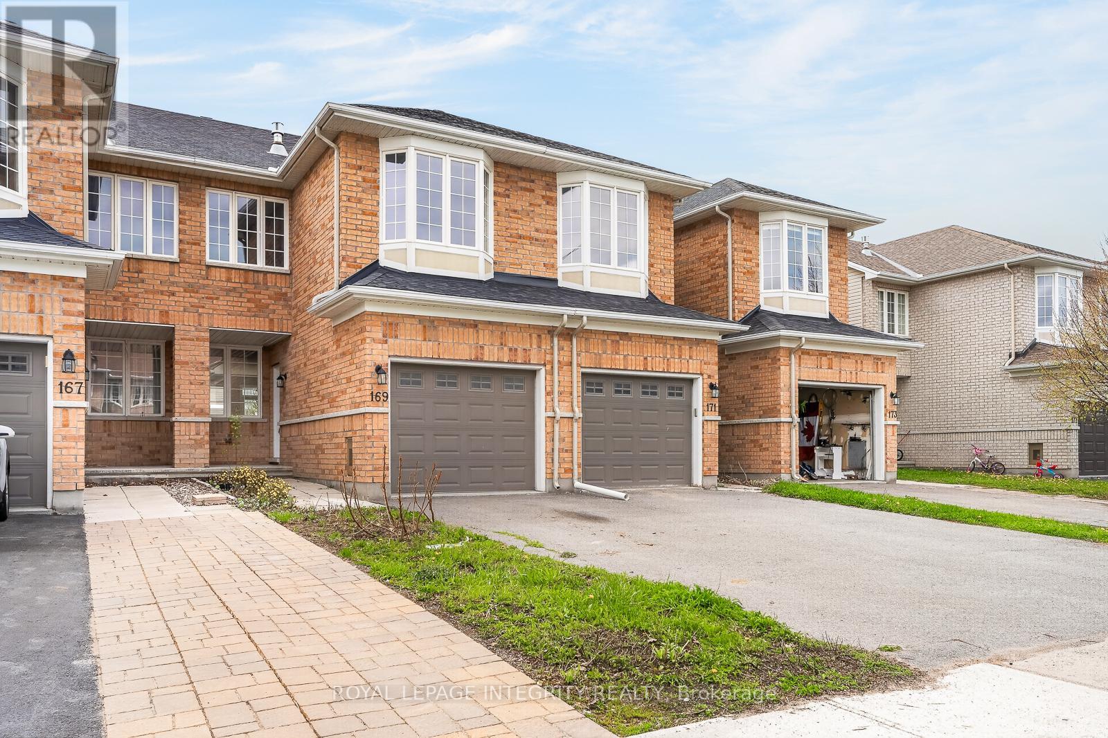 169 Desmond Trudeau Drive, Mcnab/braeside, Ontario  K7S 0H1 - Photo 2 - X13453082