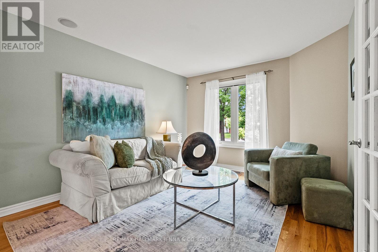 70 Huntersfield Drive, Ottawa, Ontario  K1T 3L7 - Photo 5 - X13453188