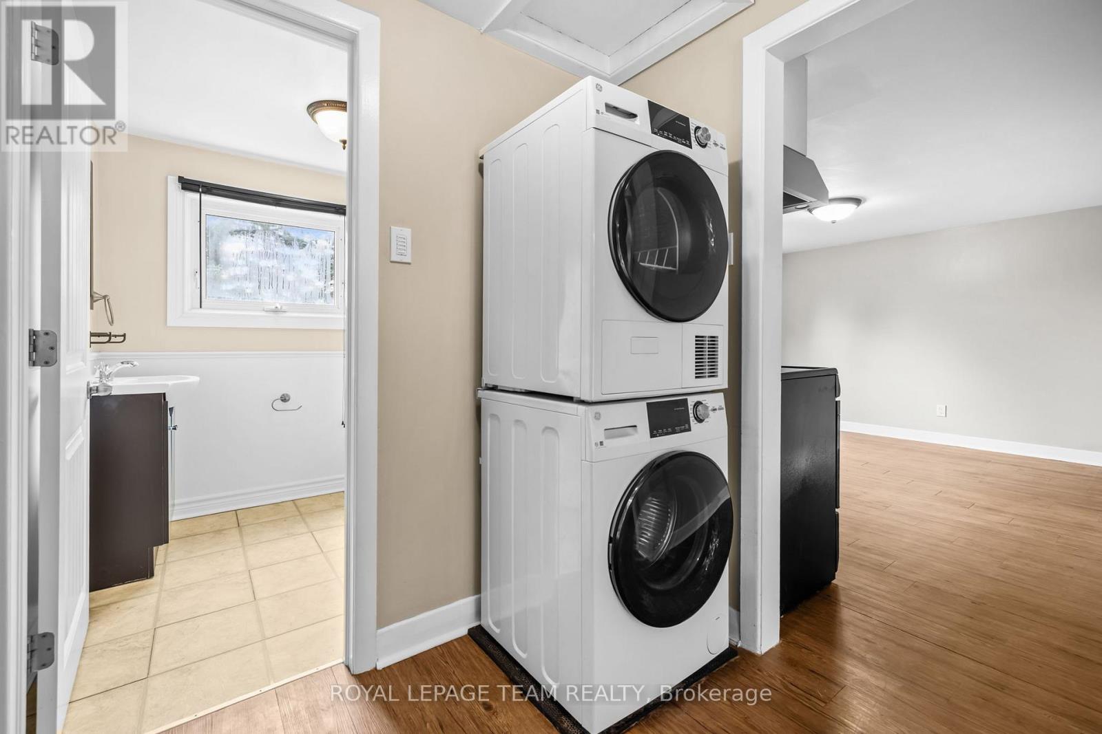 Upper Unit - 5432 Old Richmond Road, Ottawa, Ontario  K2R 1G7 - Photo 9 - X13453364