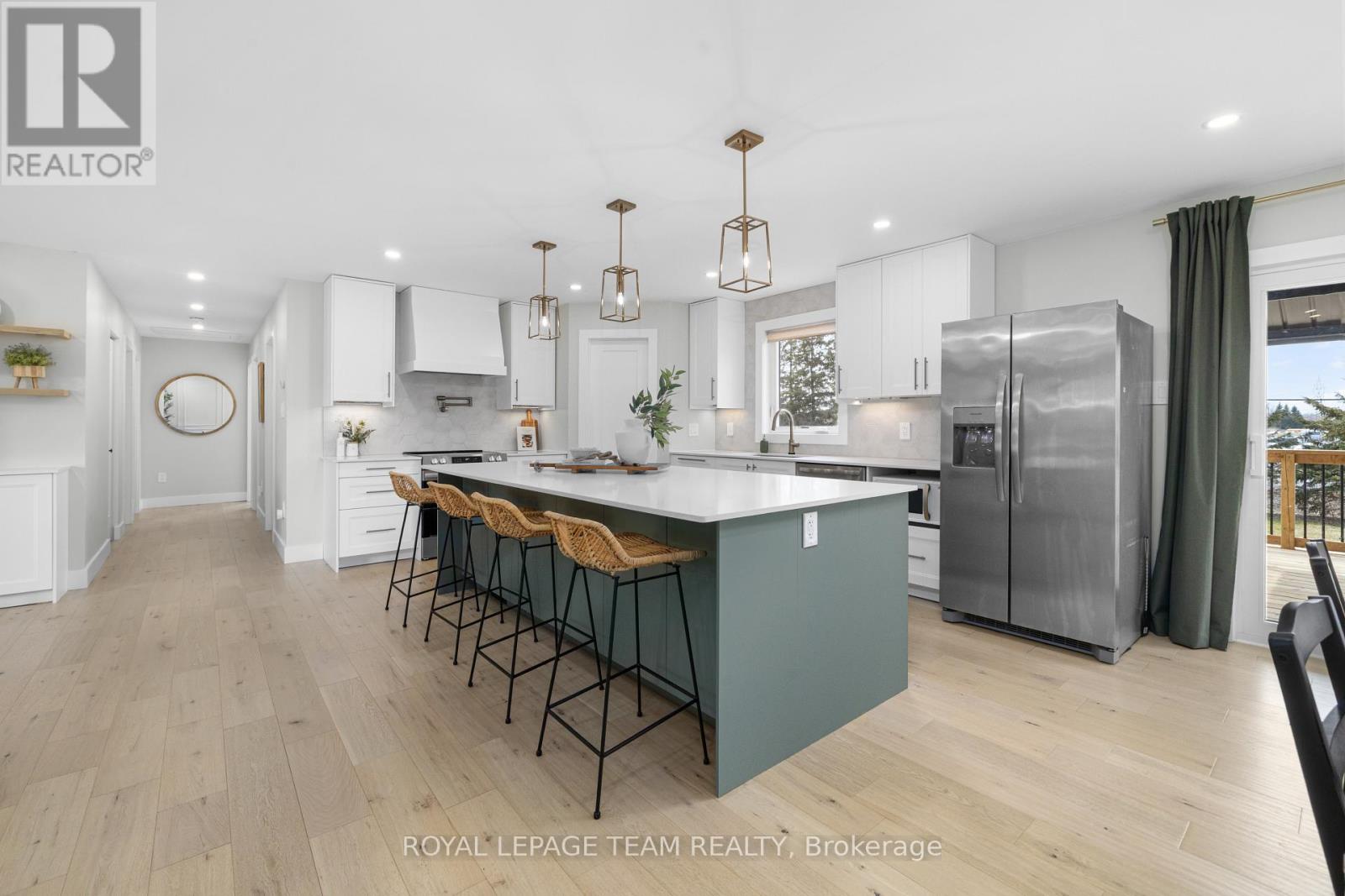 1386 Johnston Drive, Ottawa, Ontario  K4P 1A6 - Photo 9 - X13453498