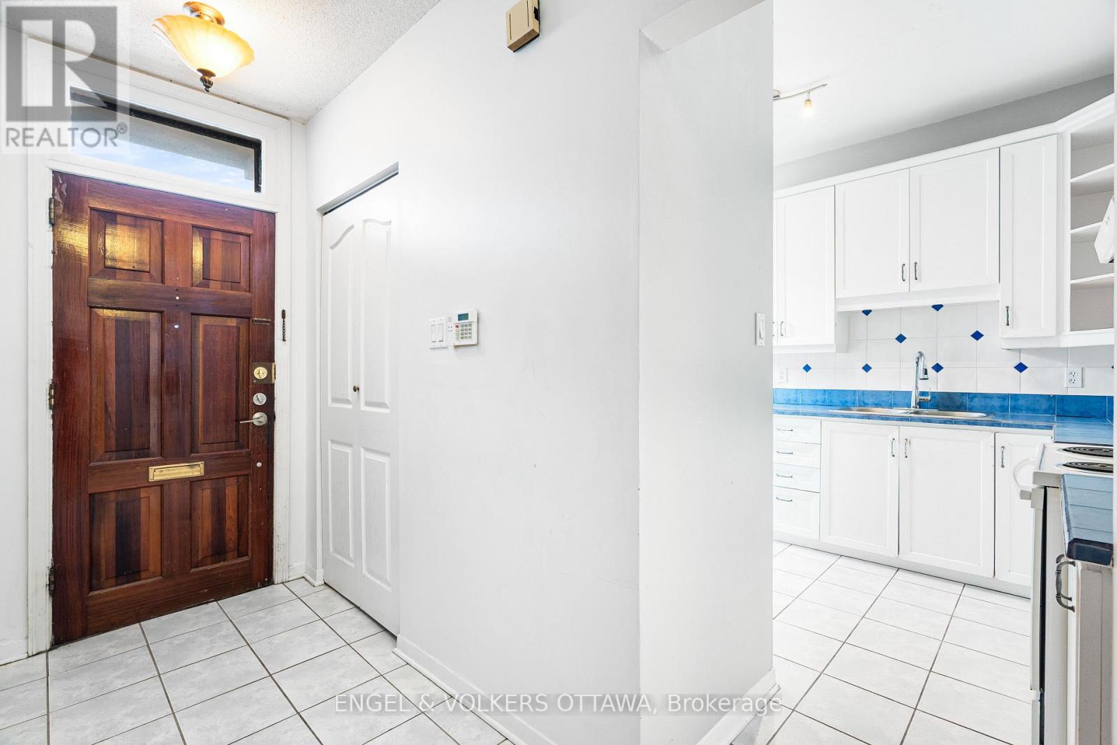 293 Somerset Street E, Ottawa, Ontario  K1N 6V9 - Photo 6 - X13453542
