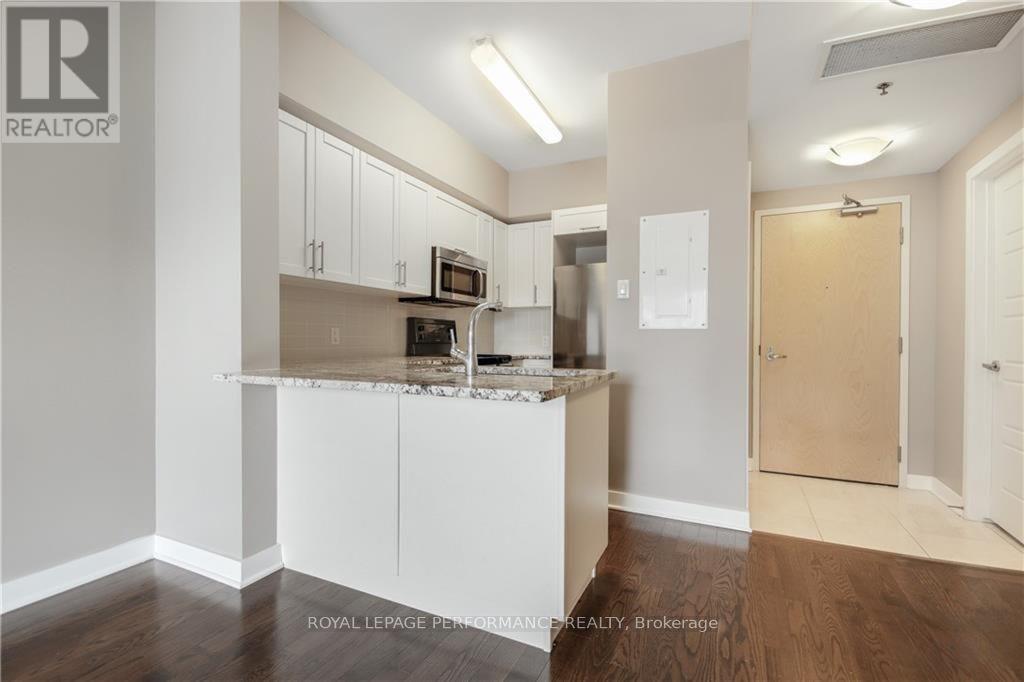 611 - 300 Lett Street, Ottawa, Ontario  K1R 0A8 - Photo 11 - X13453578