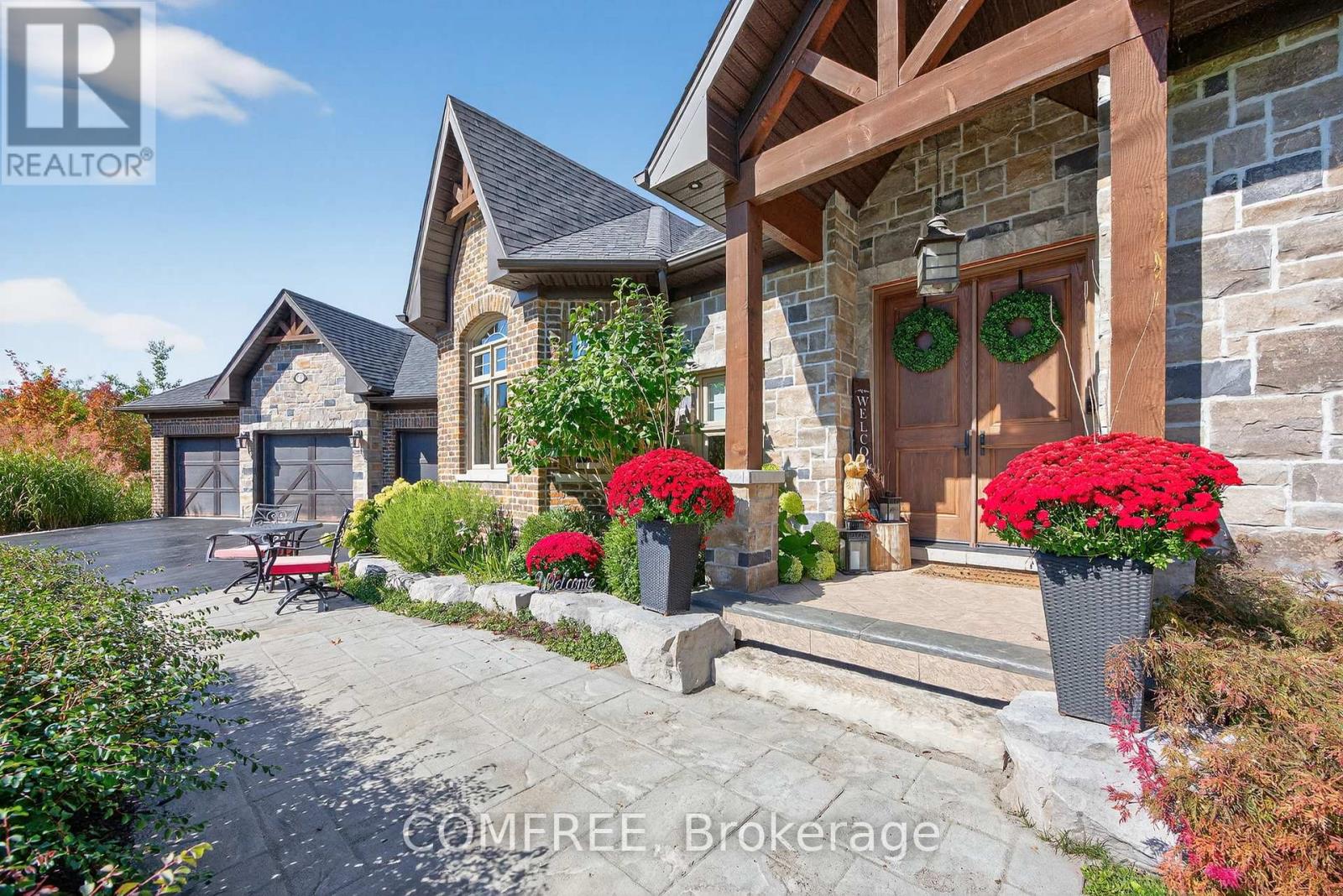 1707 Wilkinson Street, Innisfil, Ontario  L9S 5A8 - Photo 2 - N13453810