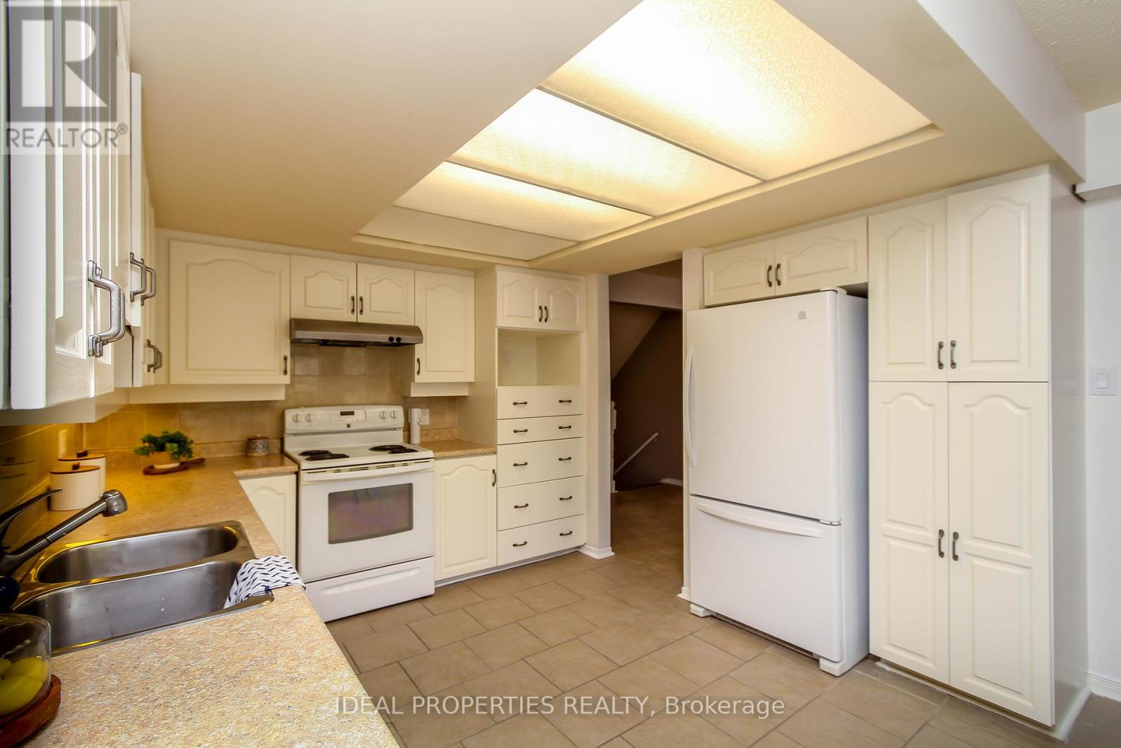 39 Huntings End Avenue, Ottawa, Ontario  K2M 1R2 - Photo 19 - X13453854