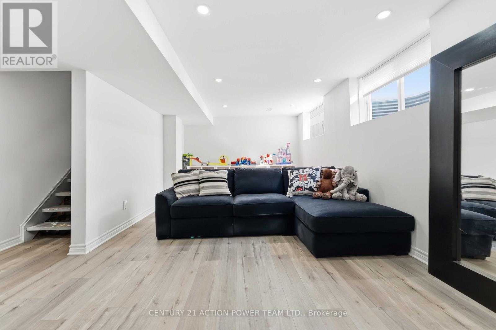 305 Sarabella Street, Ottawa, Ontario  K4A 0A3 - Photo 37 - X13454026