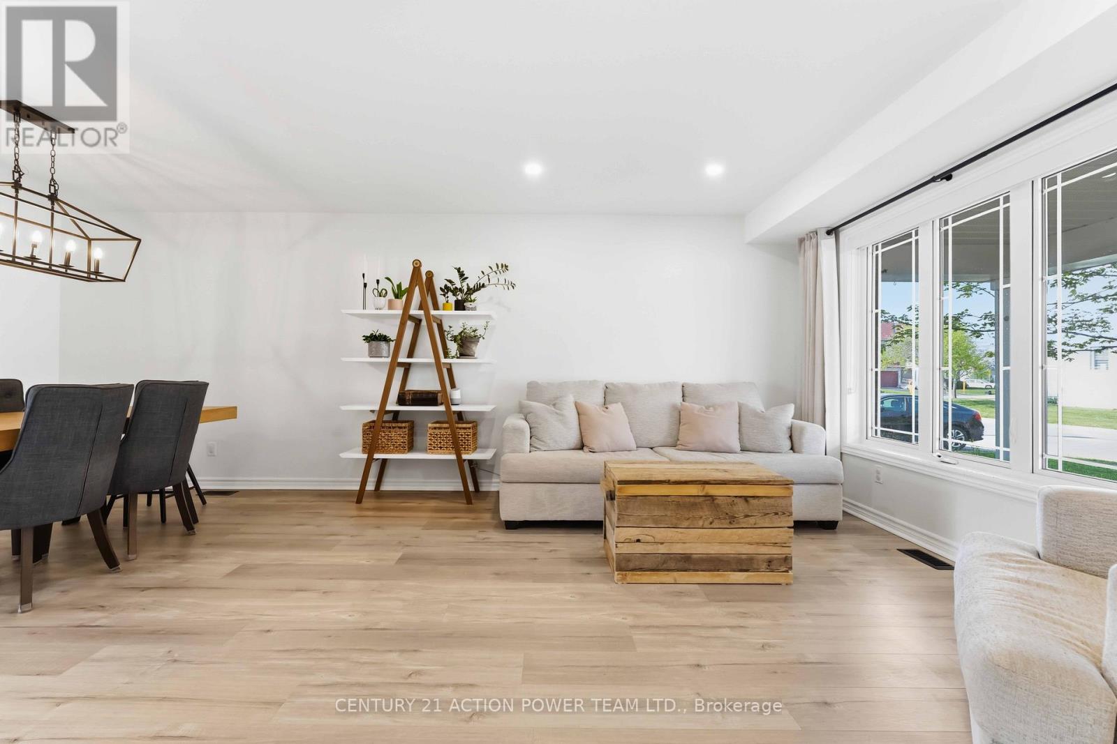 305 Sarabella Street, Ottawa, Ontario  K4A 0A3 - Photo 5 - X13454026