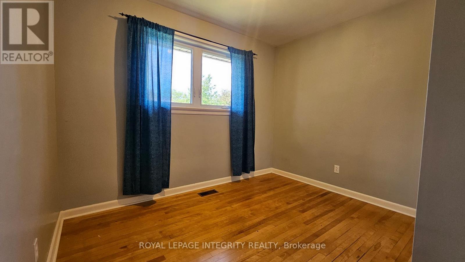 1764 Gage Crescent, Ottawa, Ontario  K2C 0Z9 - Photo 8 - X13454156