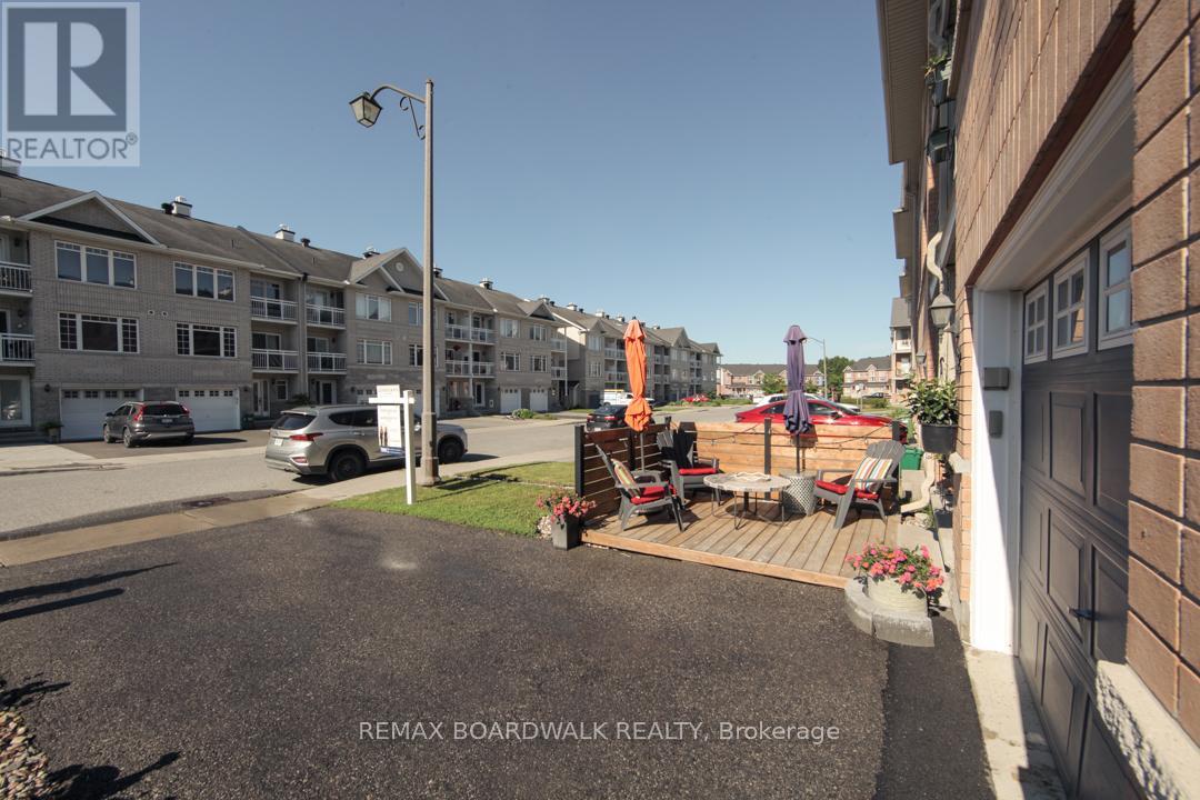 382 Citiplace Drive, Ottawa, Ontario  K2E 0A7 - Photo 4 - X13454206