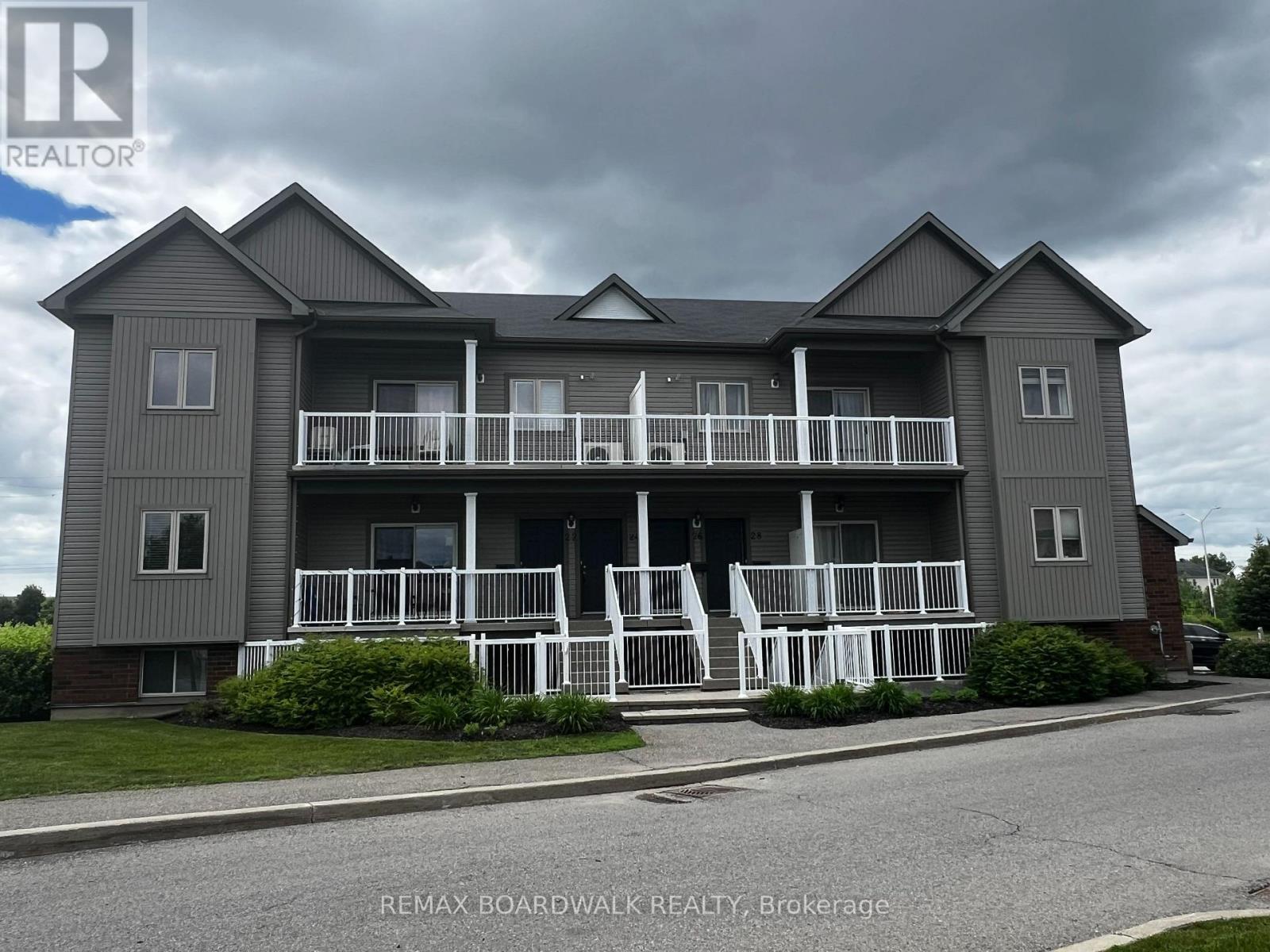 55 - 26 STERNES PRIVATE, Ottawa, Ontario