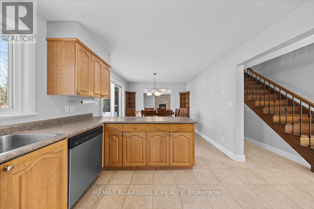7089 Bush Drive, Ottawa, Ontario  K4P 1M8 - Photo 12 - X13454434