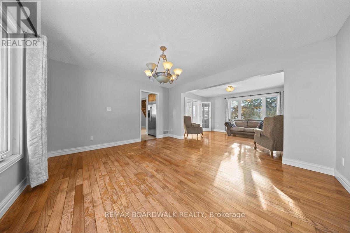 7089 Bush Drive, Ottawa, Ontario  K4P 1M8 - Photo 8 - X13454434