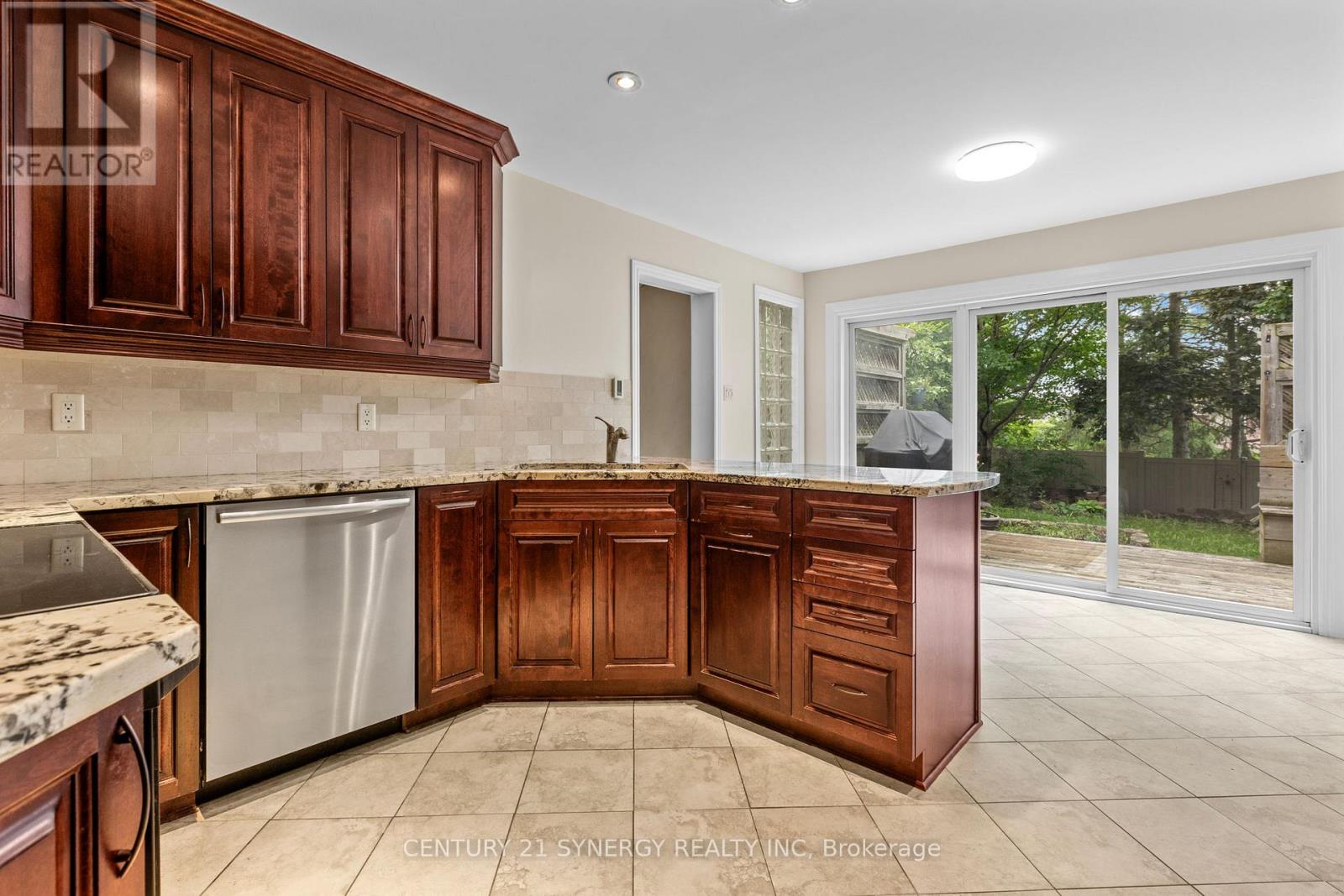 6 Fessenden Way, Ottawa, Ontario  K2L 3L1 - Photo 11 - X13454444