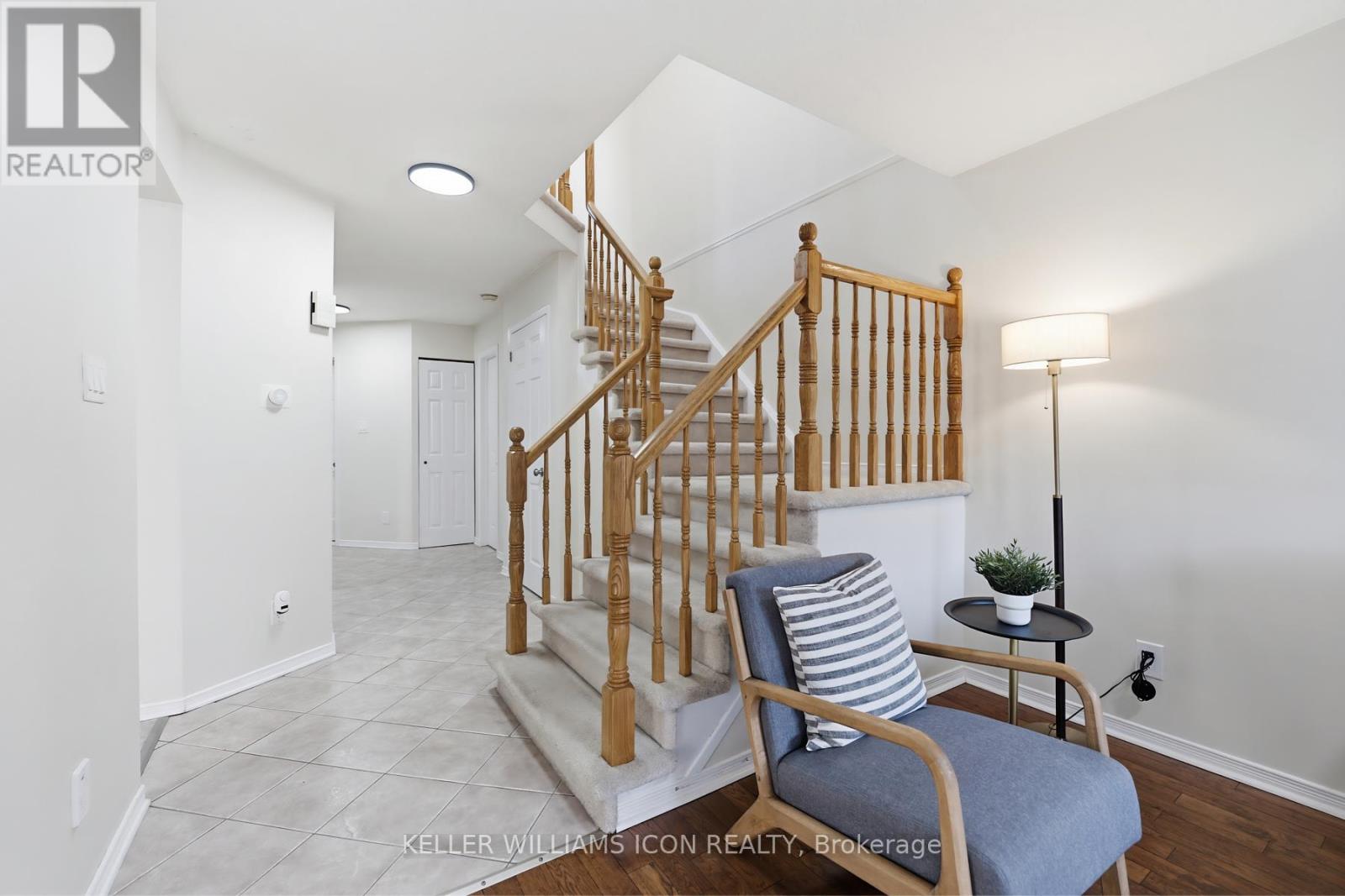 25 Robarts Crescent, Ottawa, Ontario  K2L 3Z4 - Photo 7 - X13454450