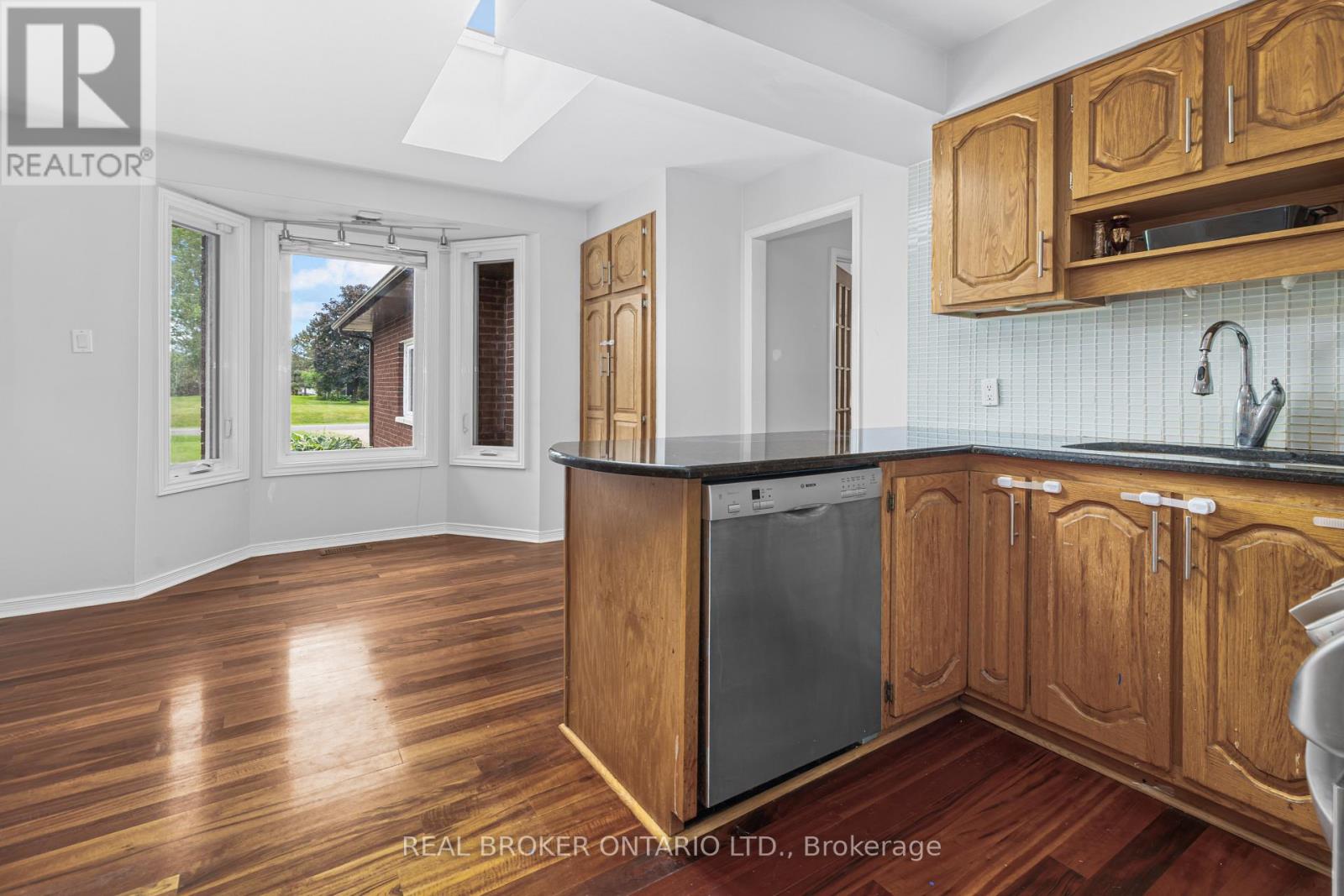 7039 Quinnfield Way, Ottawa, Ontario  K4P 1B7 - Photo 11 - X13454478