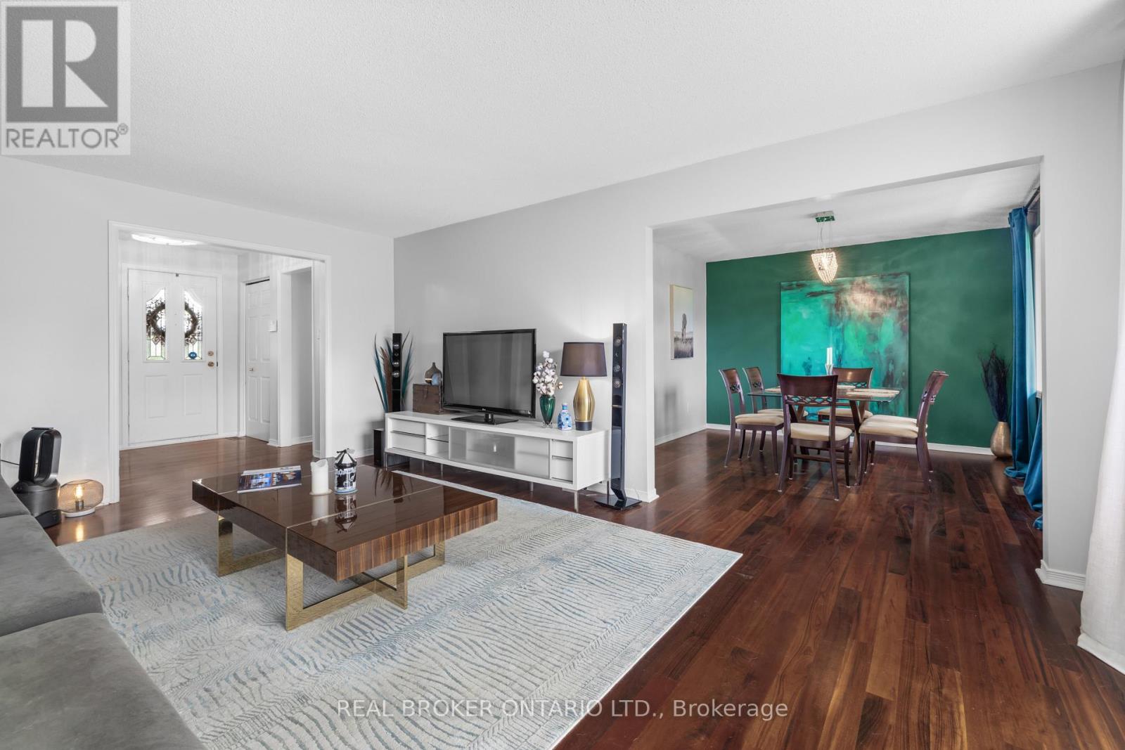 7039 Quinnfield Way, Ottawa, Ontario  K4P 1B7 - Photo 8 - X13454478
