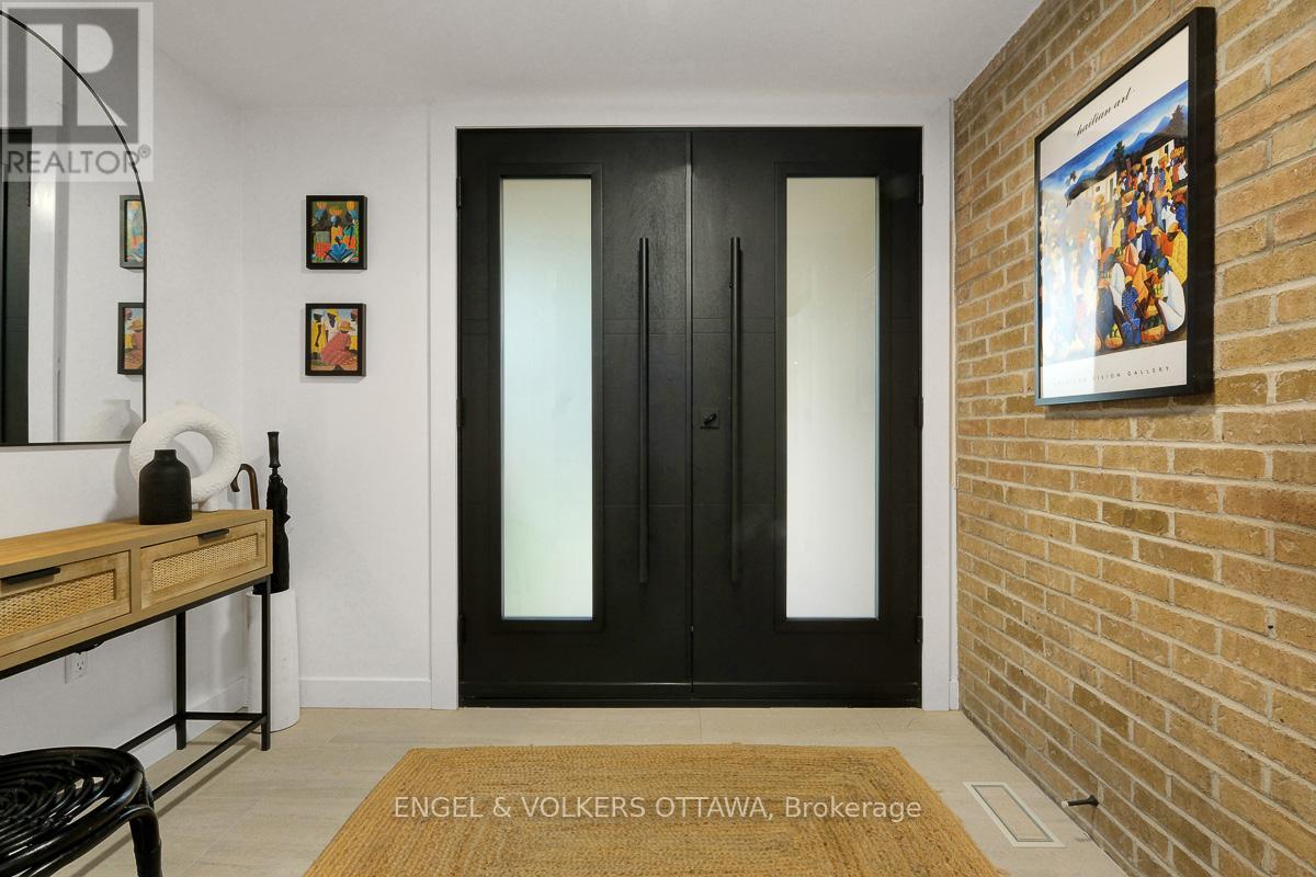 1965 Du Clairvaux Road, Ottawa, Ontario  K1C 6B2 - Photo 4 - X13454486