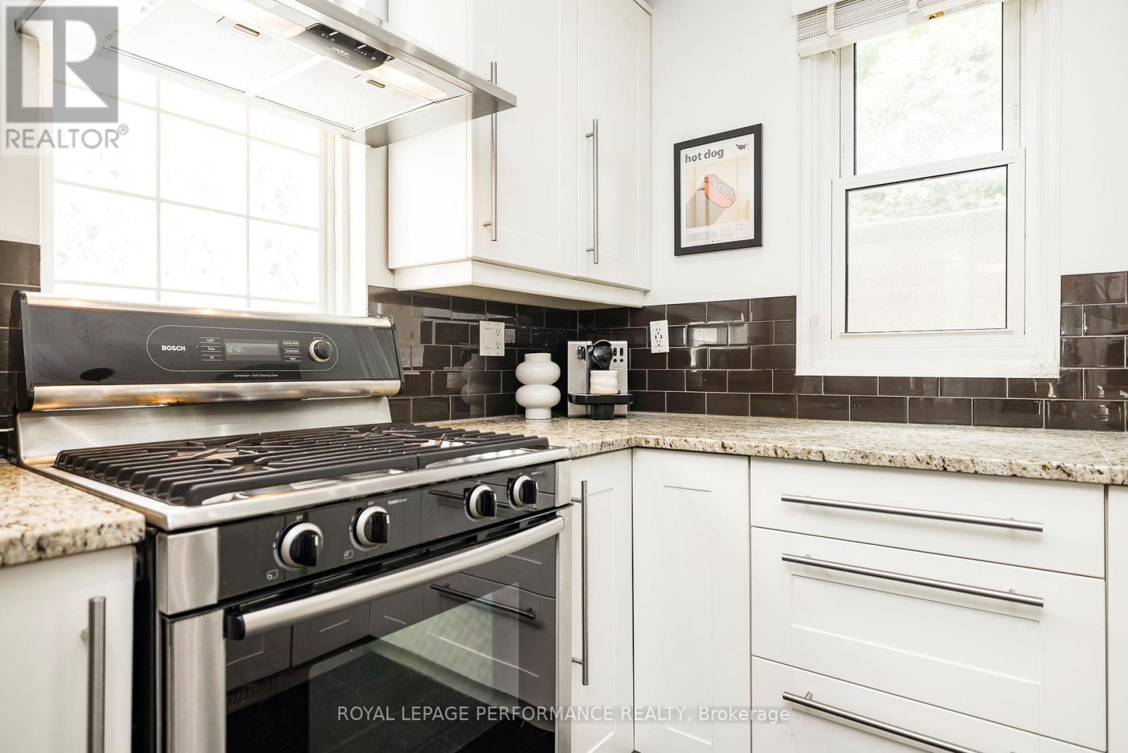 571 Churchill Avenue N, Ottawa, Ontario  K1Z 5E6 - Photo 12 - X13454506