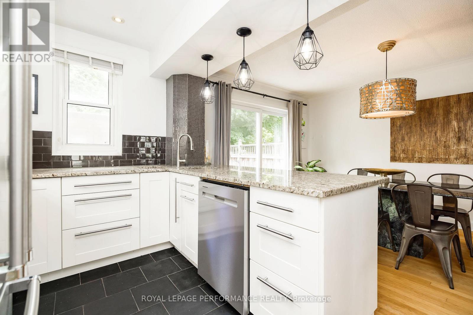571 Churchill Avenue N, Ottawa, Ontario  K1Z 5E6 - Photo 13 - X13454506