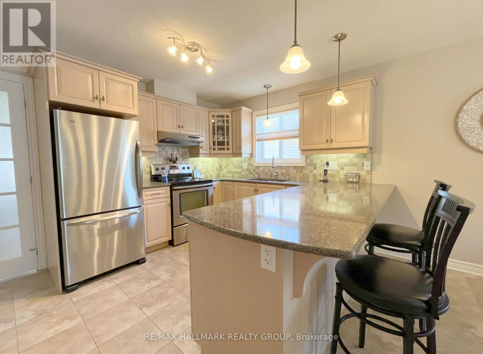 406 Van Dusen Street N, Mississippi Mills, Ontario  K0A 1A0 - Photo 10 - X13454548