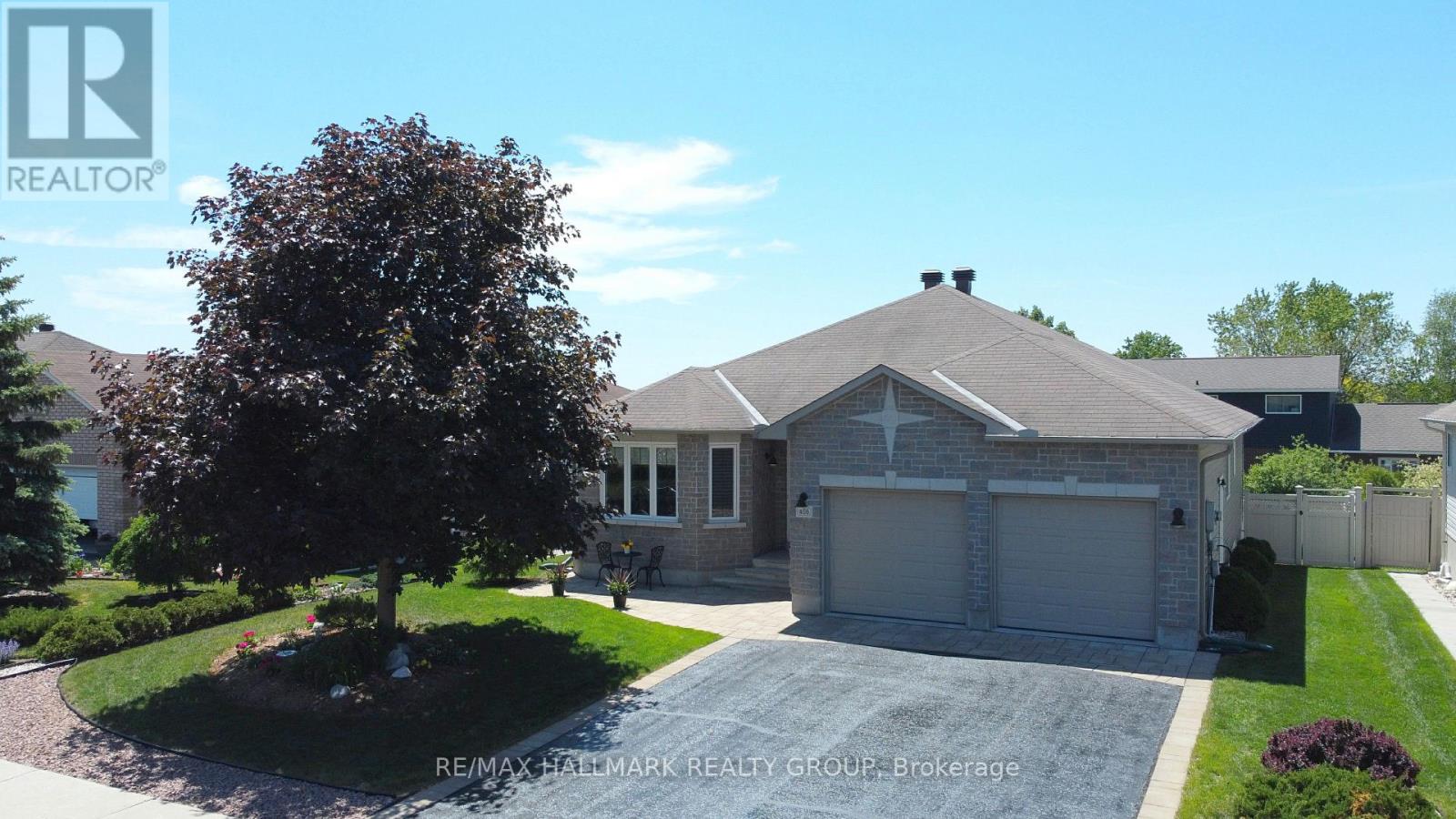 406 Van Dusen Street N, Mississippi Mills, Ontario  K0A 1A0 - Photo 2 - X13454548