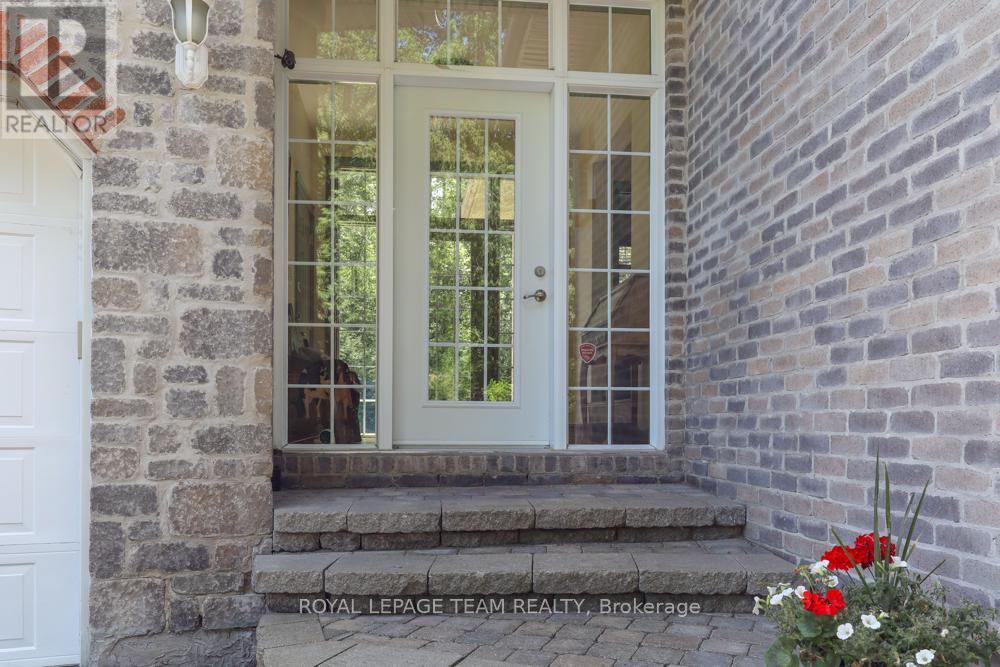 6196 Deermeadow Drive, Ottawa, Ontario  K4P 1M9 - Photo 9 - X13454588