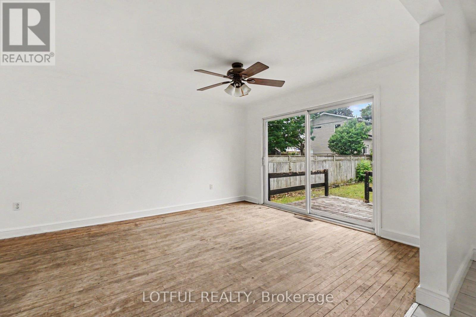 832 Rex Avenue, Ottawa, Ontario  K2A 2P5 - Photo 11 - X13454626