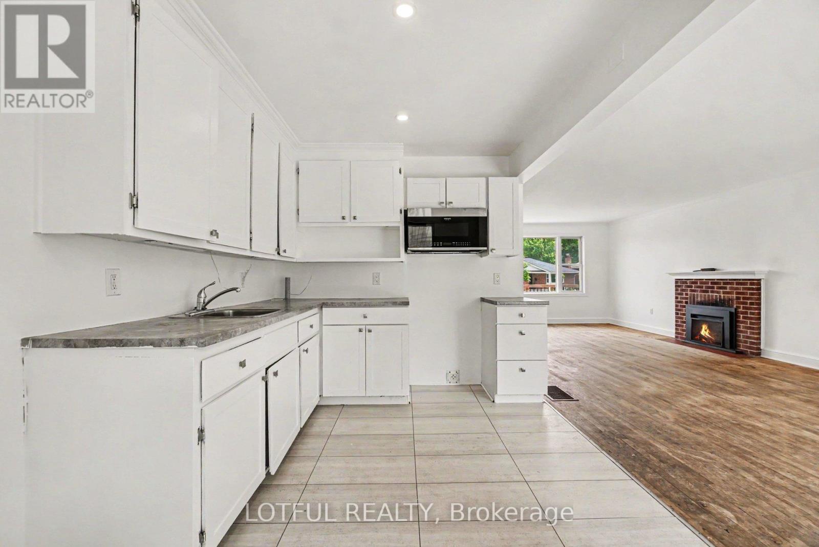 832 Rex Avenue, Ottawa, Ontario  K2A 2P5 - Photo 17 - X13454626