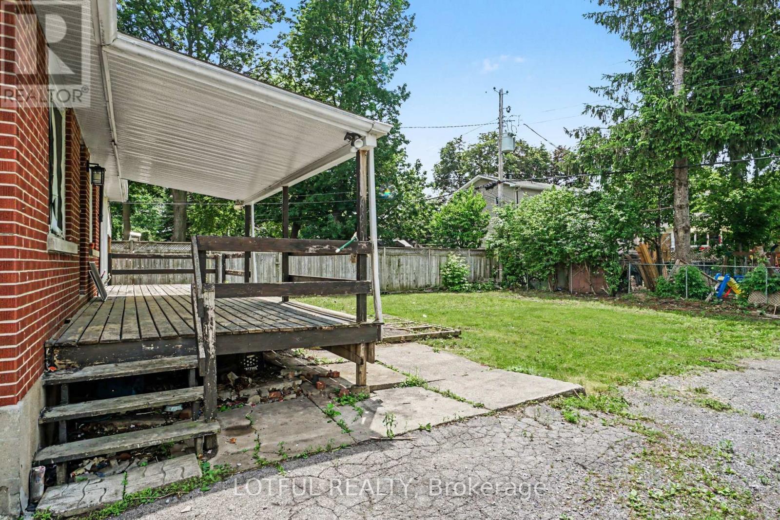 832 Rex Avenue, Ottawa, Ontario  K2A 2P5 - Photo 25 - X13454626