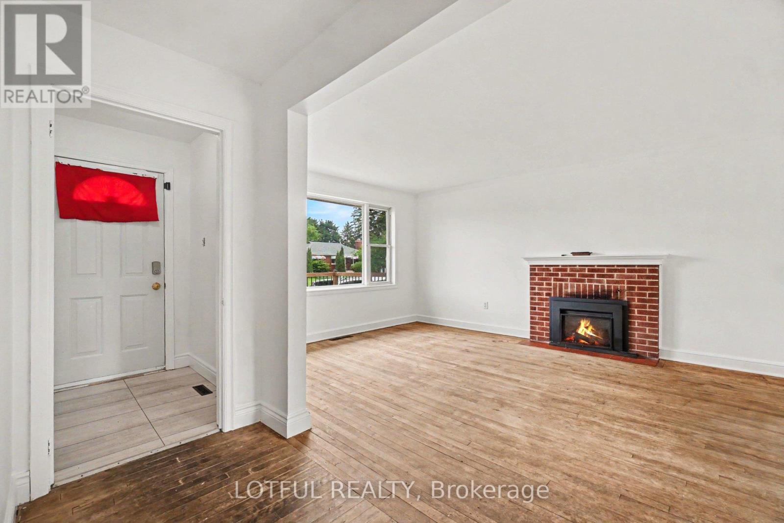 832 Rex Avenue, Ottawa, Ontario  K2A 2P5 - Photo 6 - X13454628