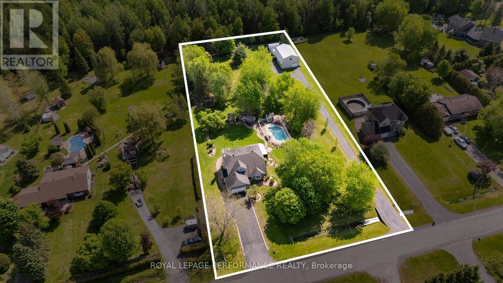 882 Du Castor Road, The Nation, Ontario  K0A 3C0 - Photo 2 - X13454710