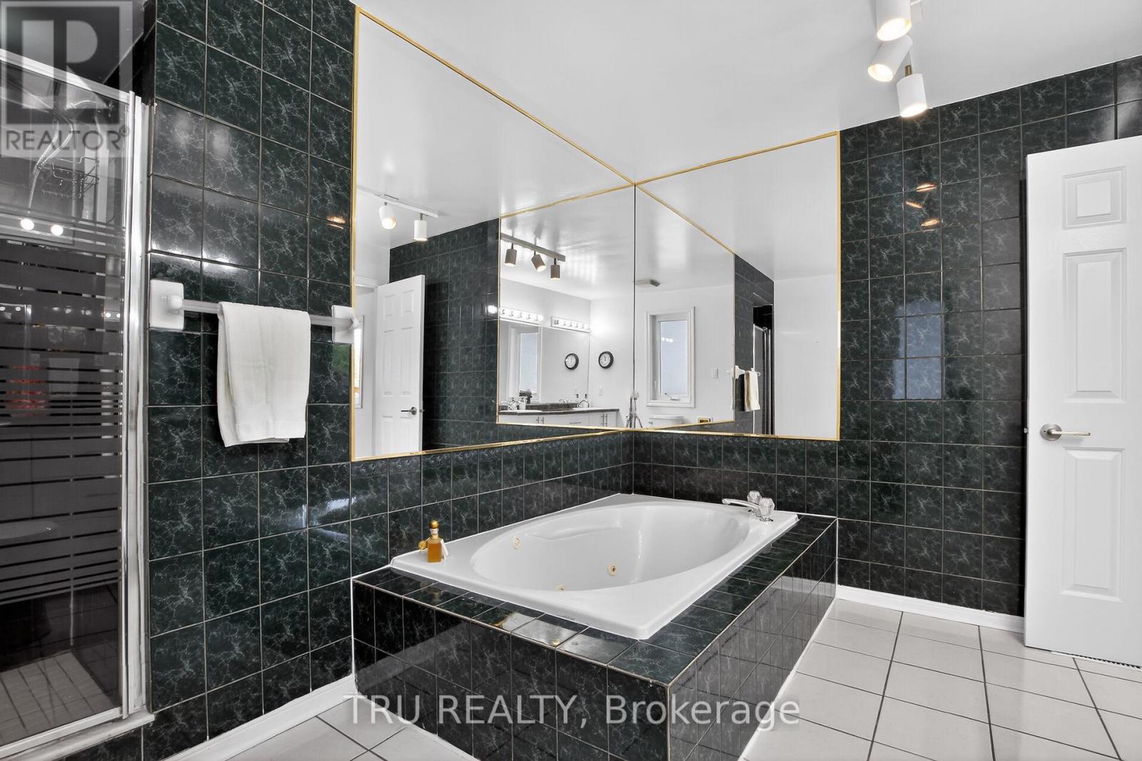2769 Massicotte Lane, Ottawa, Ontario  K1T 3H1 - Photo 14 - X13454896