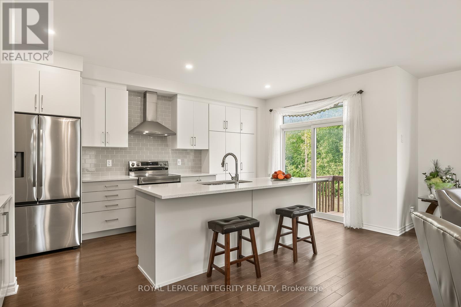655 Persimmon Way, Ottawa, Ontario  K1W 0T2 - Photo 11 - X13454904