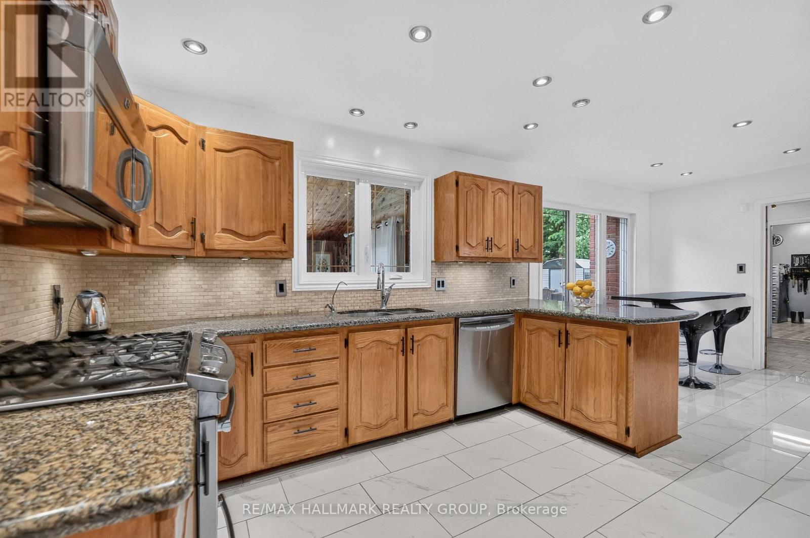 1064 Moffatt Drive, Ottawa, Ontario  K4C 1B7 - Photo 11 - X13454920