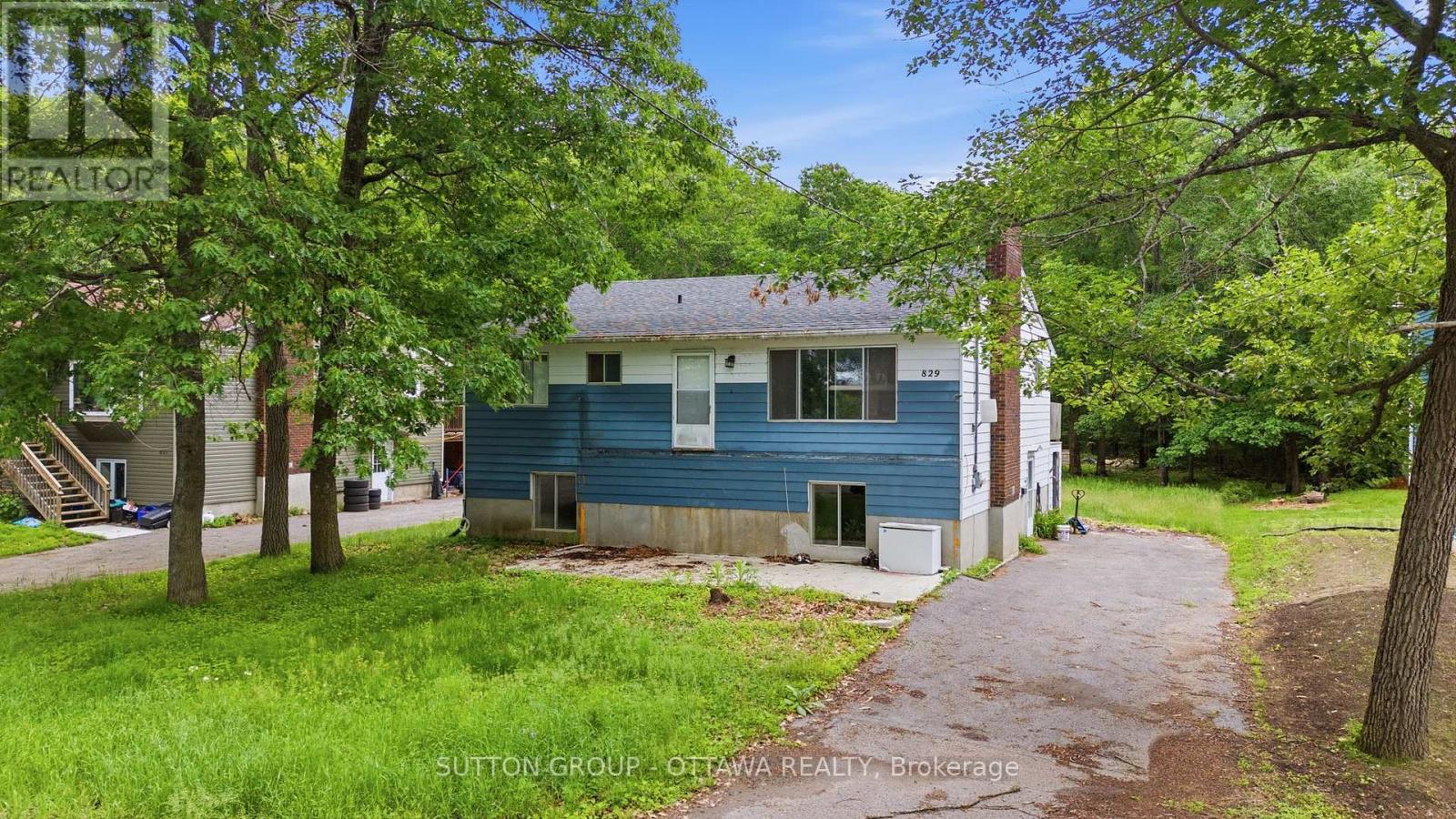 829 BAYVIEW DRIVE, Ottawa, Ontario