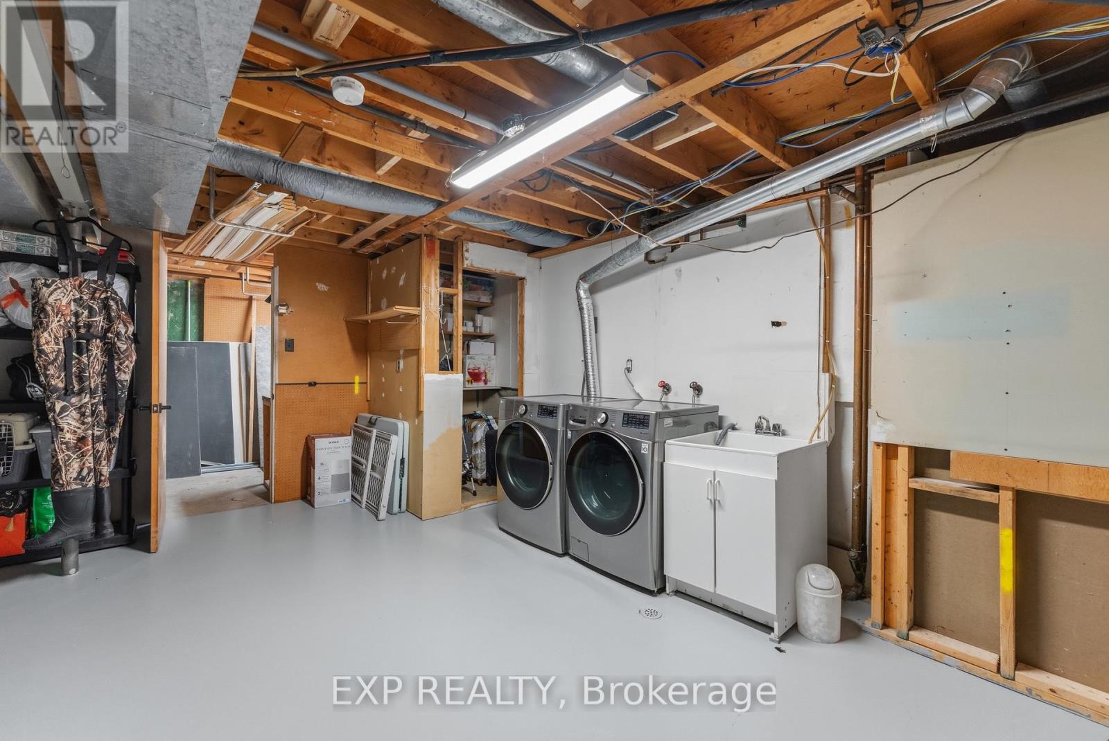 15 Newbury Avenue, Ottawa, Ontario  K2E 6K7 - Photo 36 - X13455044