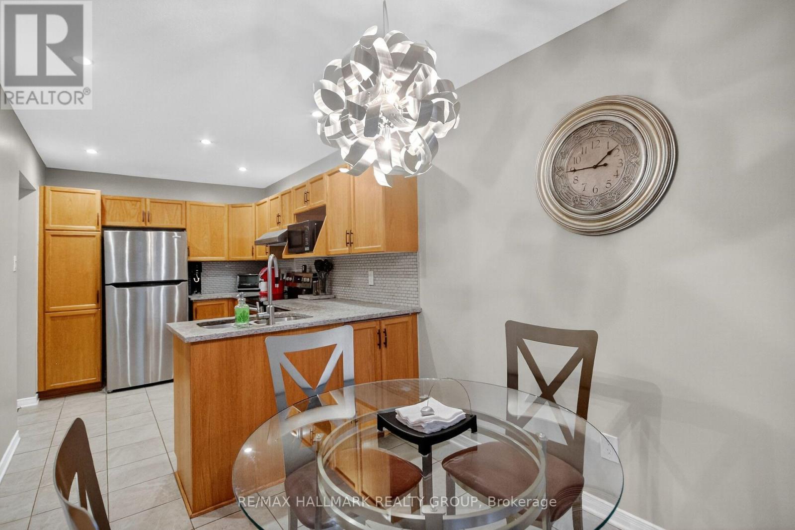 110 Hunter's Glen Crescent, Ottawa, Ontario  K1T 3R1 - Photo 13 - X13455154
