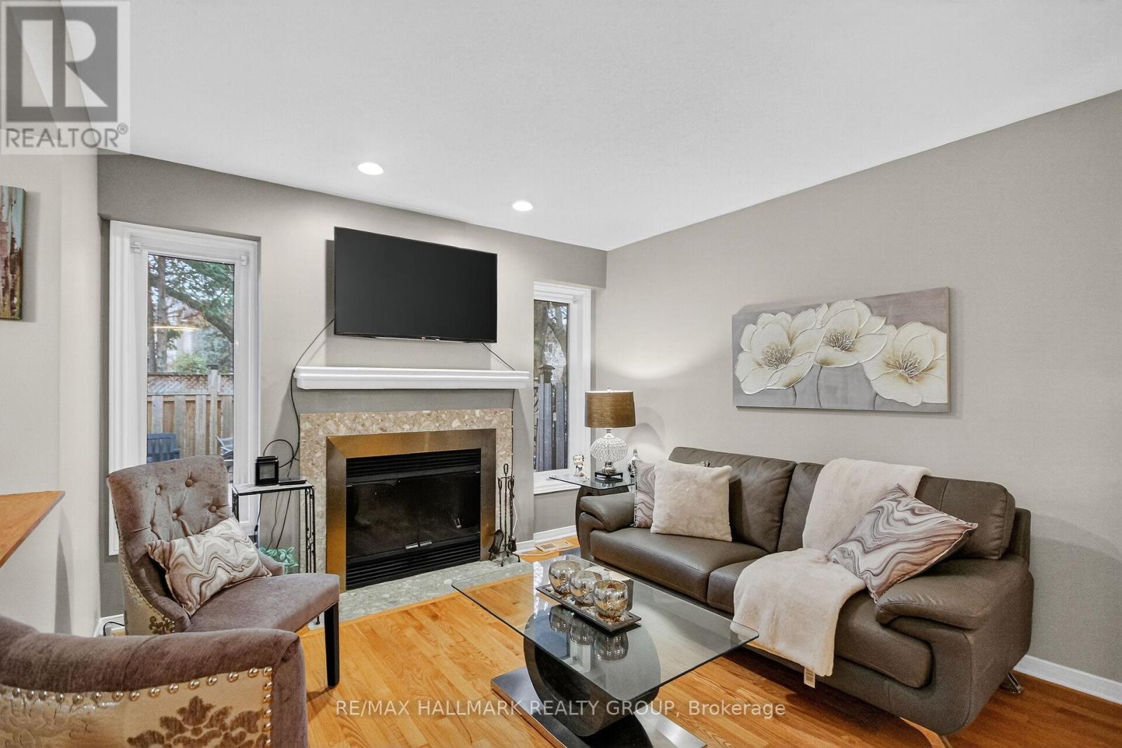 110 Hunter's Glen Crescent, Ottawa, Ontario  K1T 3R1 - Photo 7 - X13455154