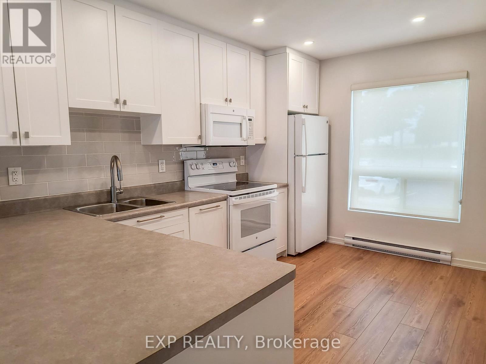 6 - 971 Gulf Place, Ottawa, Ontario  K1K 3X9 - Photo 2 - X13455334