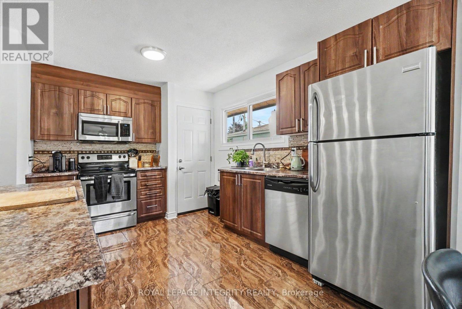 2450 Magnus Avenue, Ottawa, Ontario  K1G 1J8 - Photo 14 - X13455556