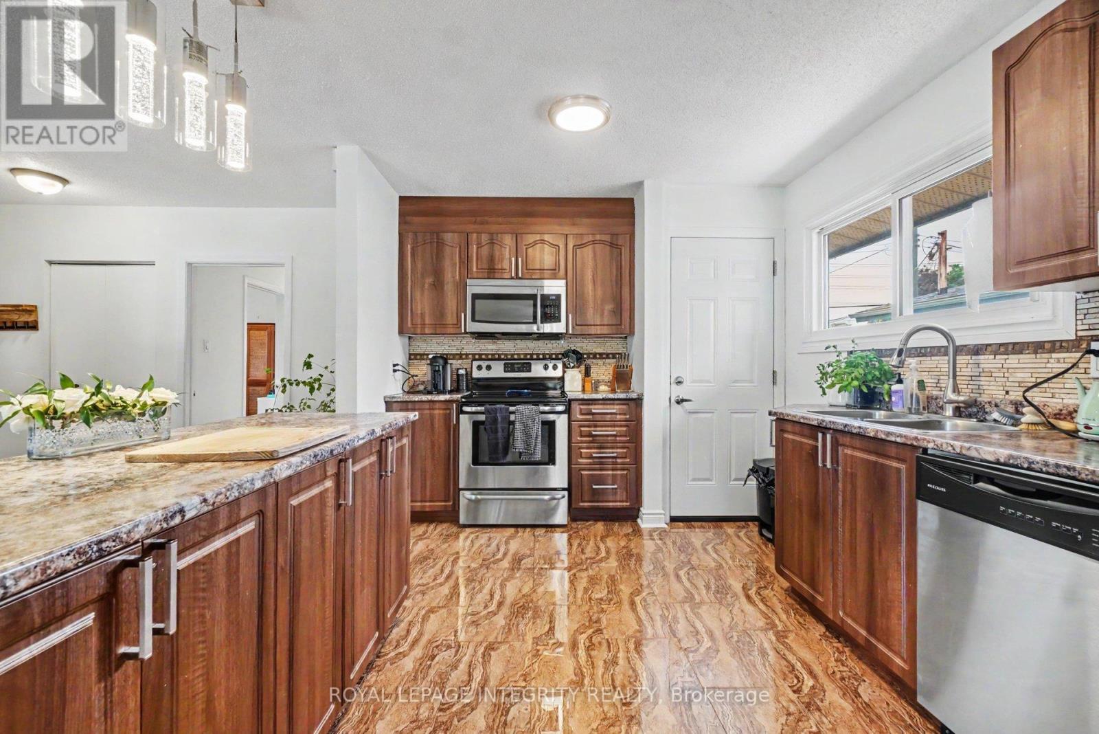 2450 Magnus Avenue, Ottawa, Ontario  K1G 1J8 - Photo 19 - X13455556