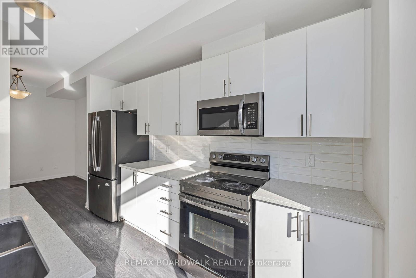 2063 Caltra Crescent, Ottawa, Ontario  K2V 6V4 - Photo 14 - X13455656