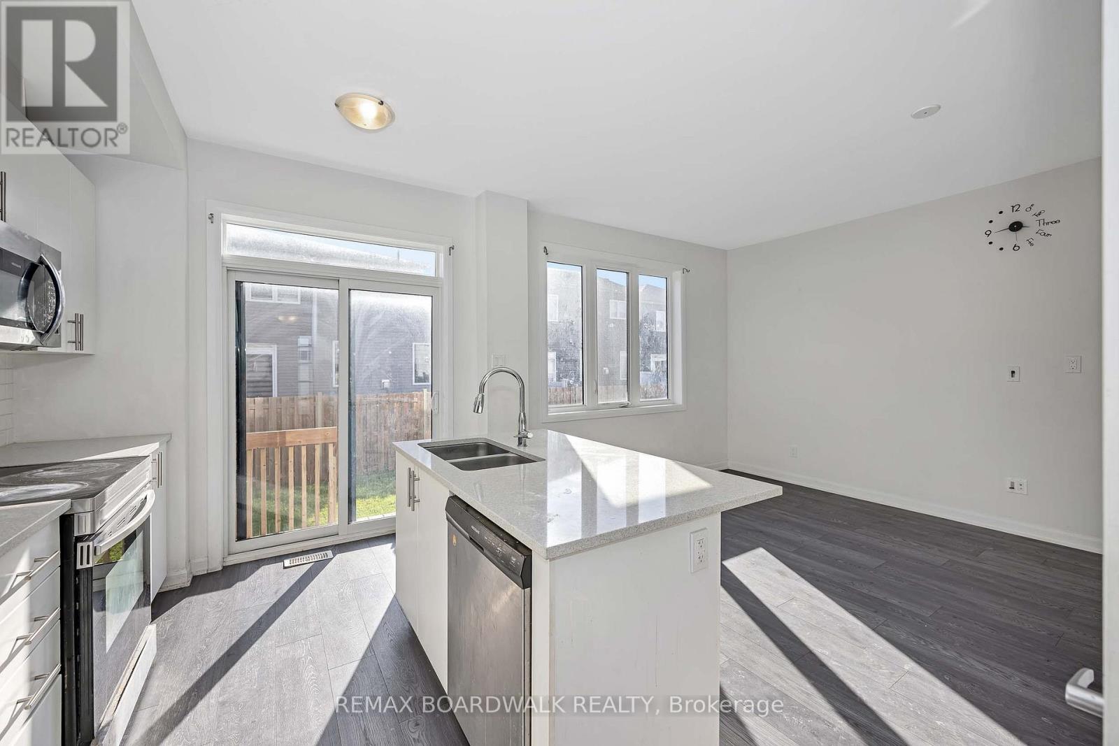 2063 Caltra Crescent, Ottawa, Ontario  K2V 6V4 - Photo 16 - X13455656