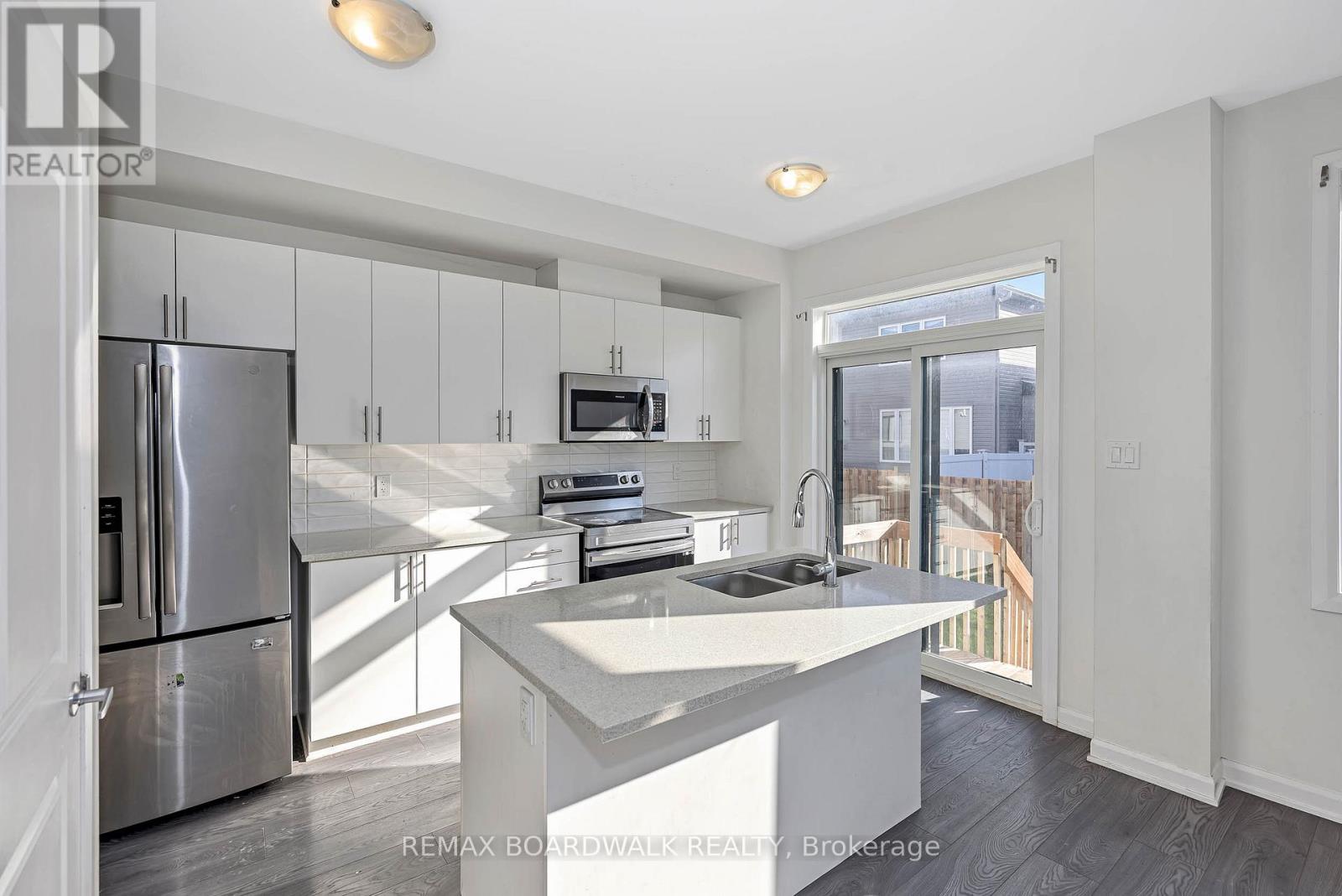 2063 Caltra Crescent, Ottawa, Ontario  K2V 6V4 - Photo 17 - X13455656