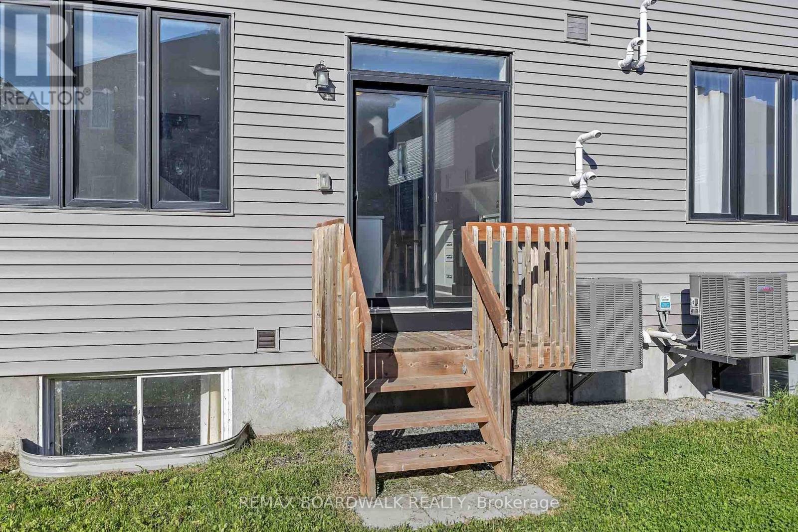 2063 Caltra Crescent, Ottawa, Ontario  K2V 6V4 - Photo 36 - X13455656