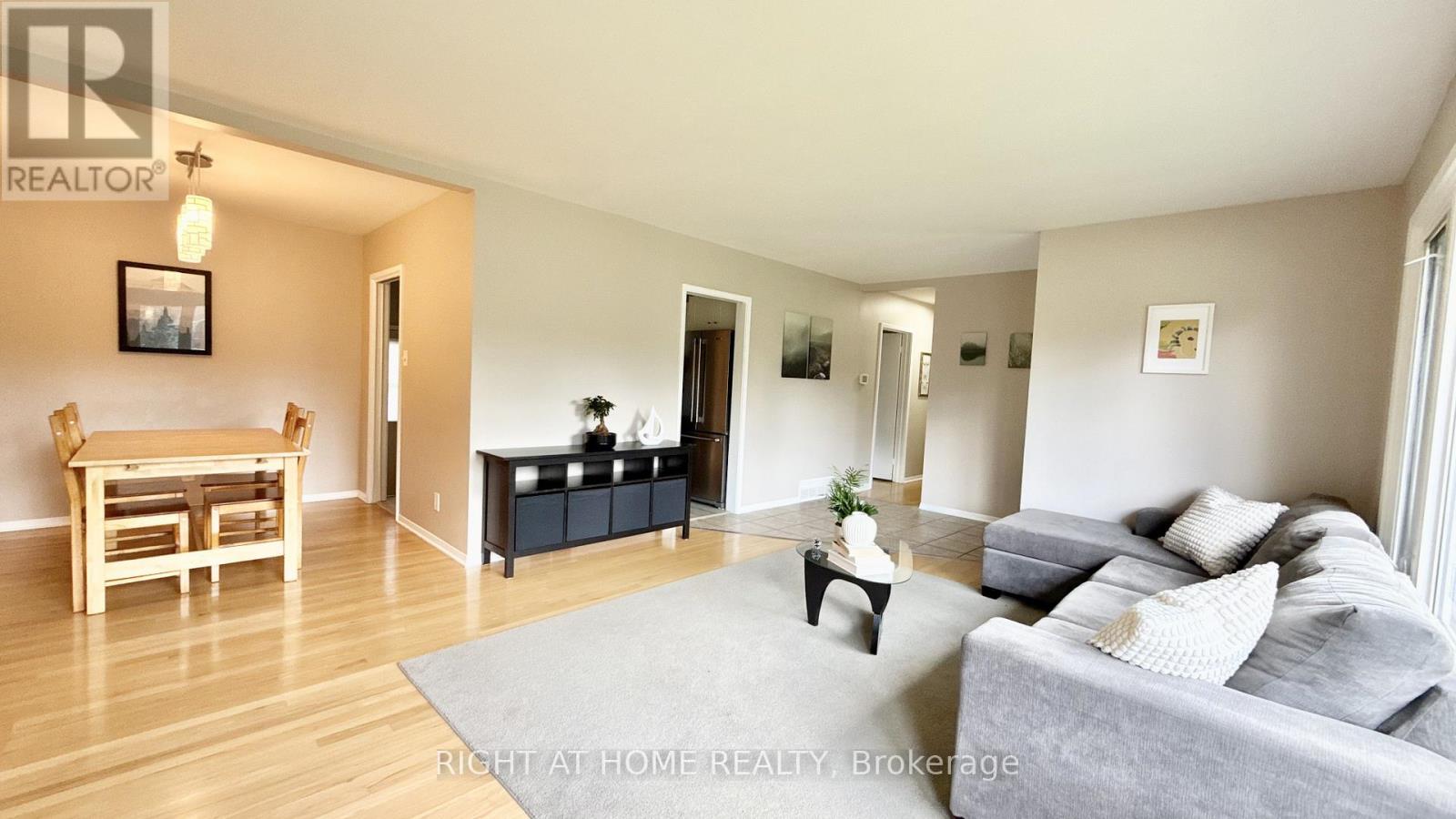 989 Goren Avenue, Ottawa, Ontario  K1G 2T8 - Photo 5 - X13455664